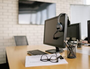 Cloisons acoustiques : comment améliorer le confort sonore au bureau ?